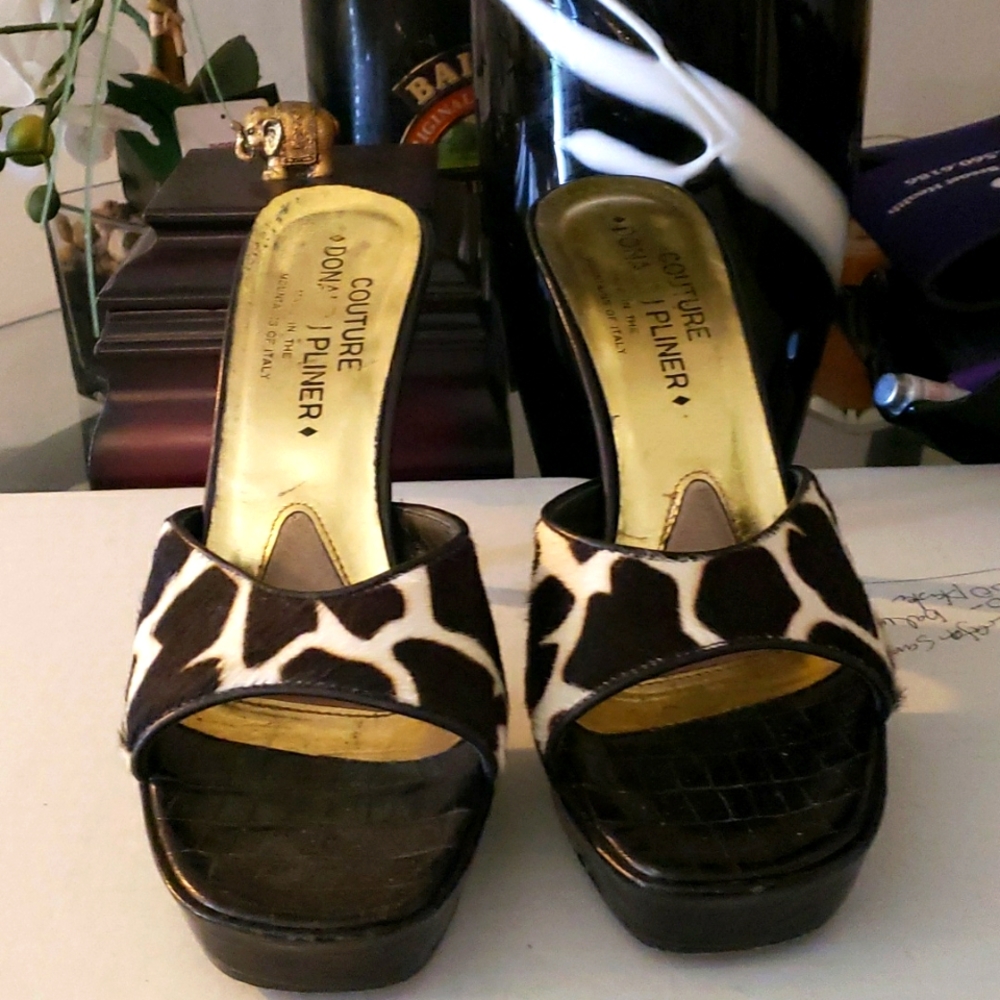 Donald J pliner slip on